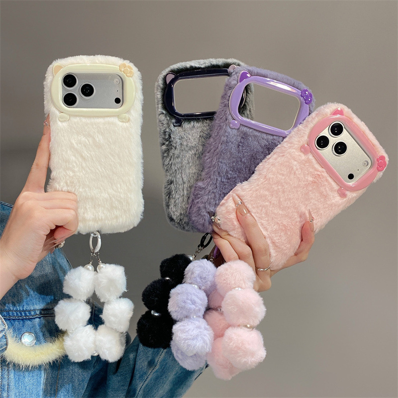 Phone Cases Protective - غطاء هاتف فاخر من الفرو الناعم