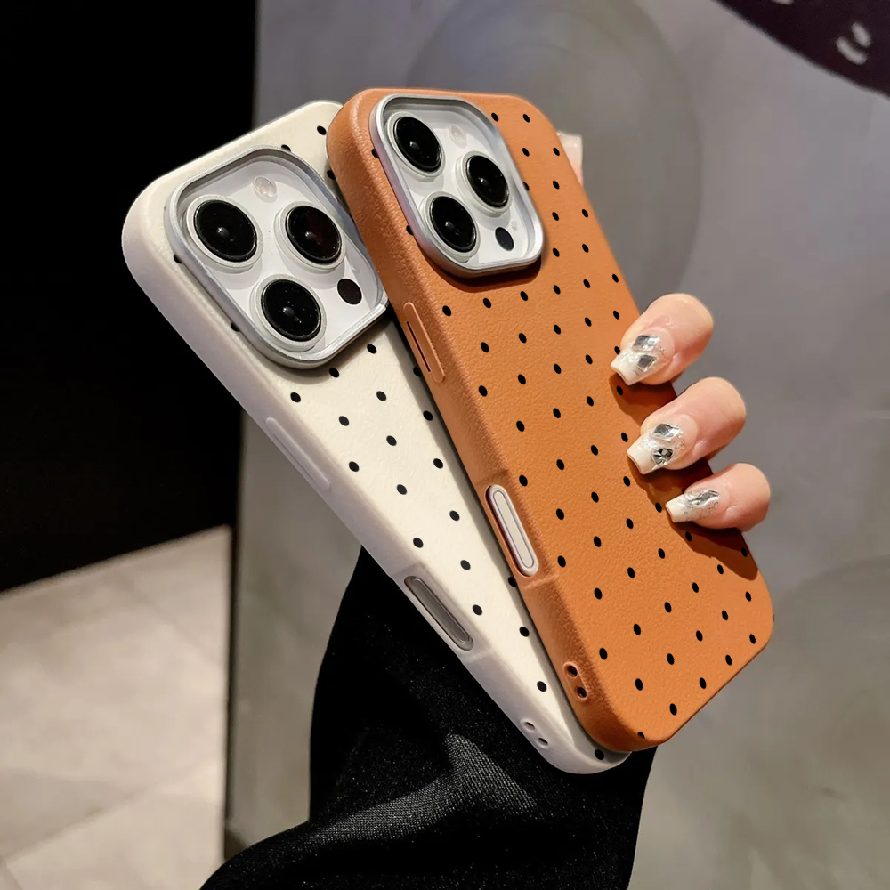 غطاء هاتف كوري أنيق بنقاط البو - مراجعة Phone Cases Cute Iphone 13 وسعره