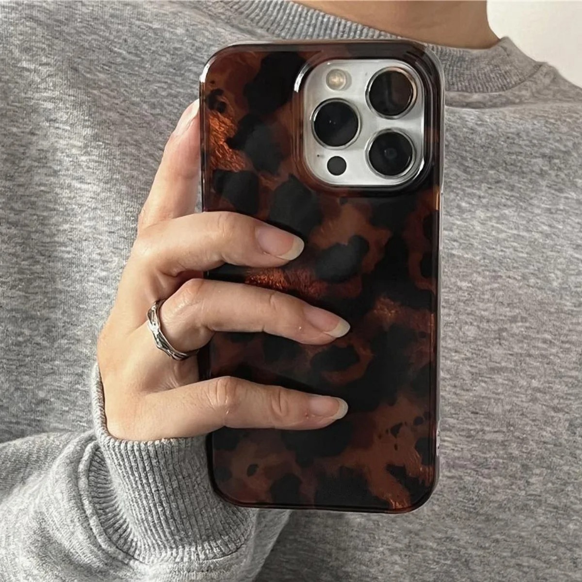 غطاء هاتف بتصميم كهرماني عتيق  - مراجعة Phone Cases Protective وسعره