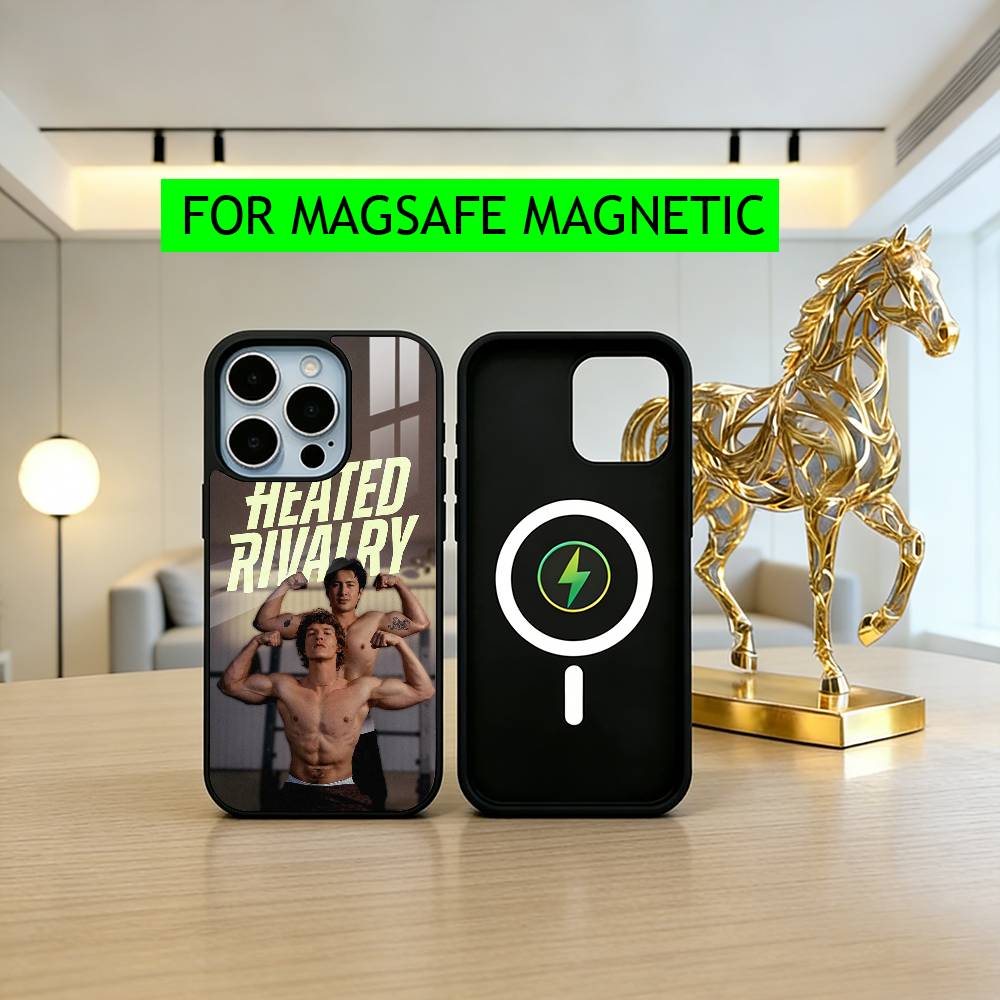 غطاء هاتف رياضي H-Heated R-Riv - مراجعة Phone Cases H&M وسعره
