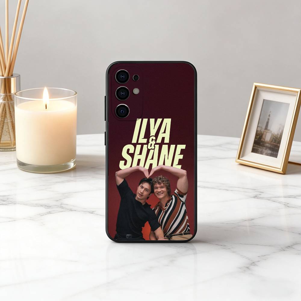 غطاء هاتف رياضي مُسخن H-Heated - مراجعة Phone Cases H&M وسعره