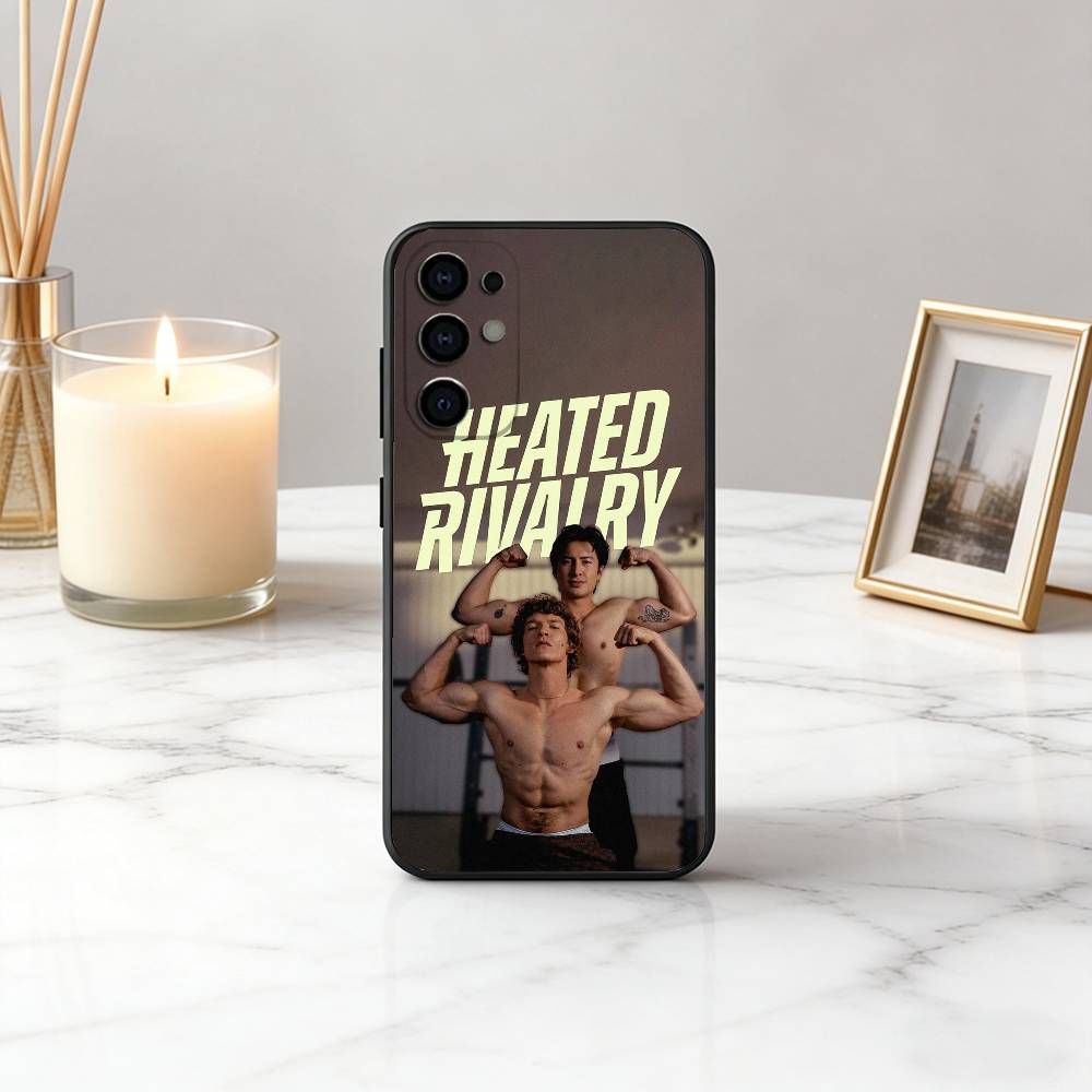 غطاء هاتف رياضي مُسخن H-Heated - مراجعة Phone Cases H&M وسعره
