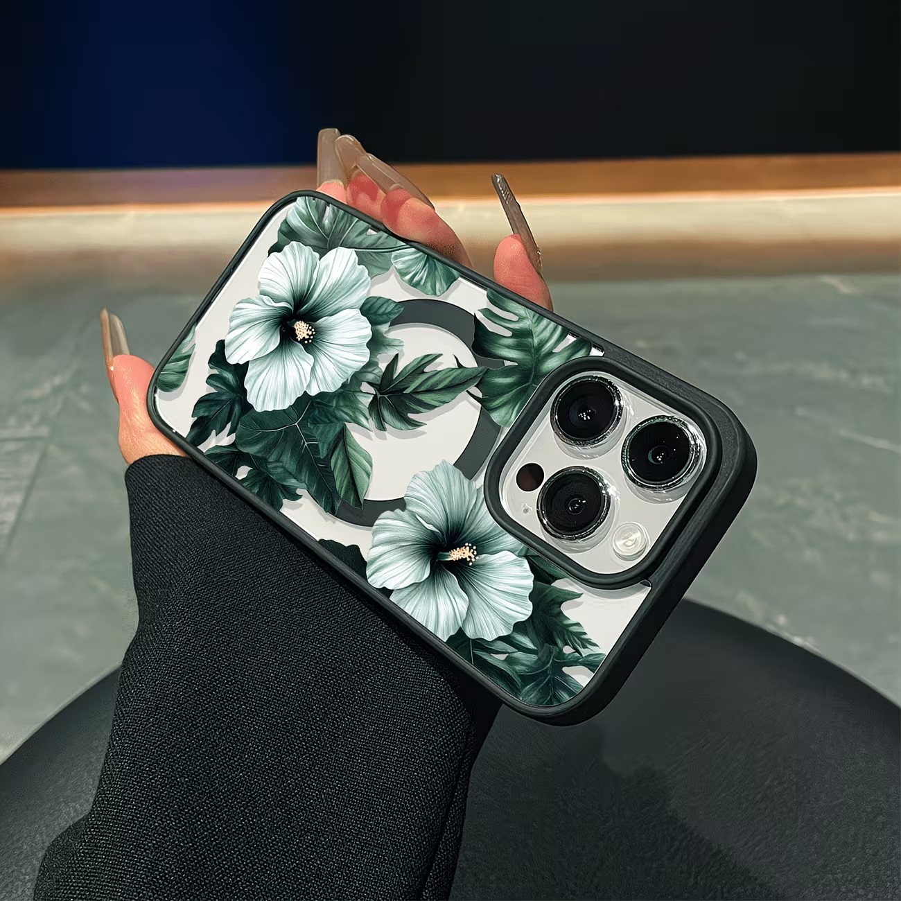 غطاء هاتف شفاف بتصميم زهور خضر - مراجعة Phone Cases Magsafe وسعره